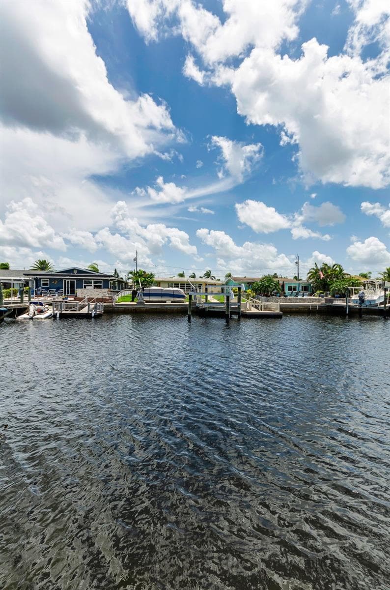 4946 BLUE HERON DRIVE — photo 48 of 87