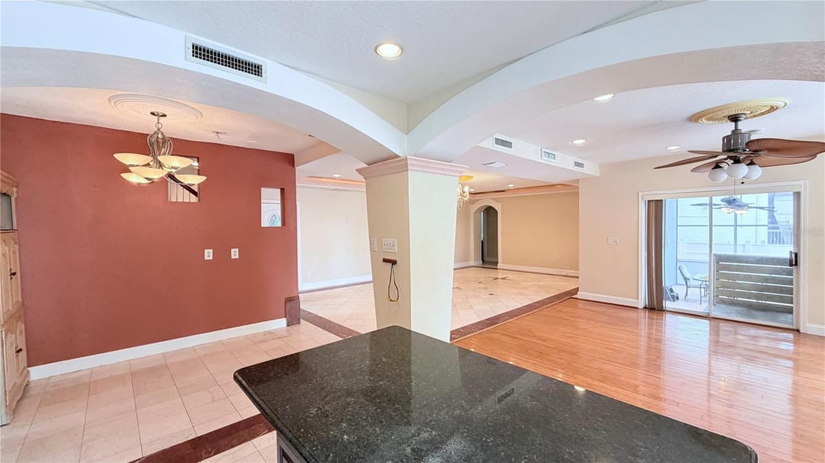 3187 SHORELINE DRIVE — photo 37 of 49