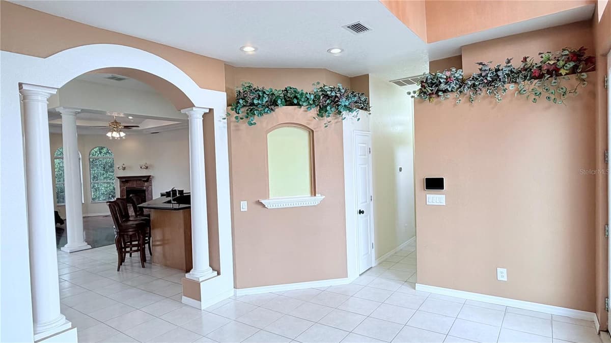 3187 SHORELINE DRIVE — photo 17 of 49