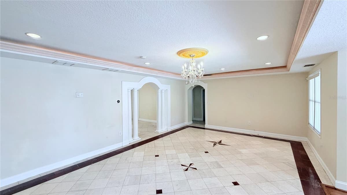 3187 SHORELINE DRIVE — photo 34 of 49