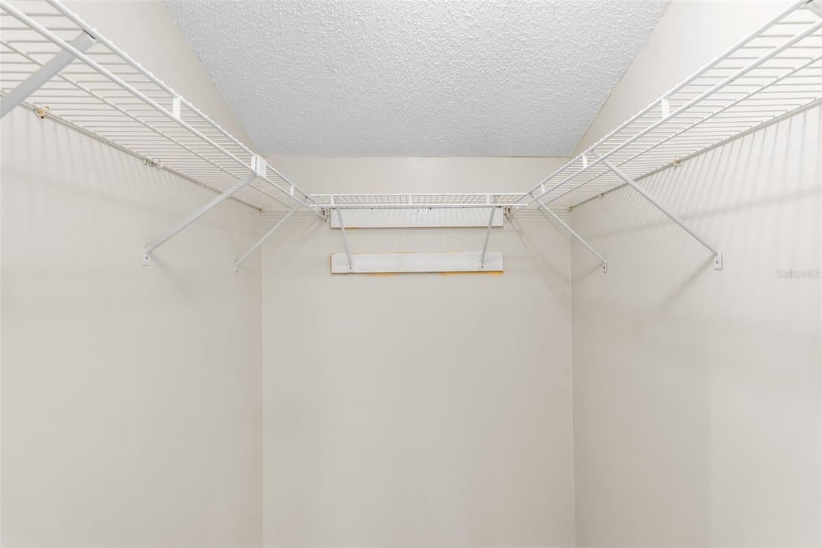 10904 AUTUMN OAK PLACE — photo 26 of 50