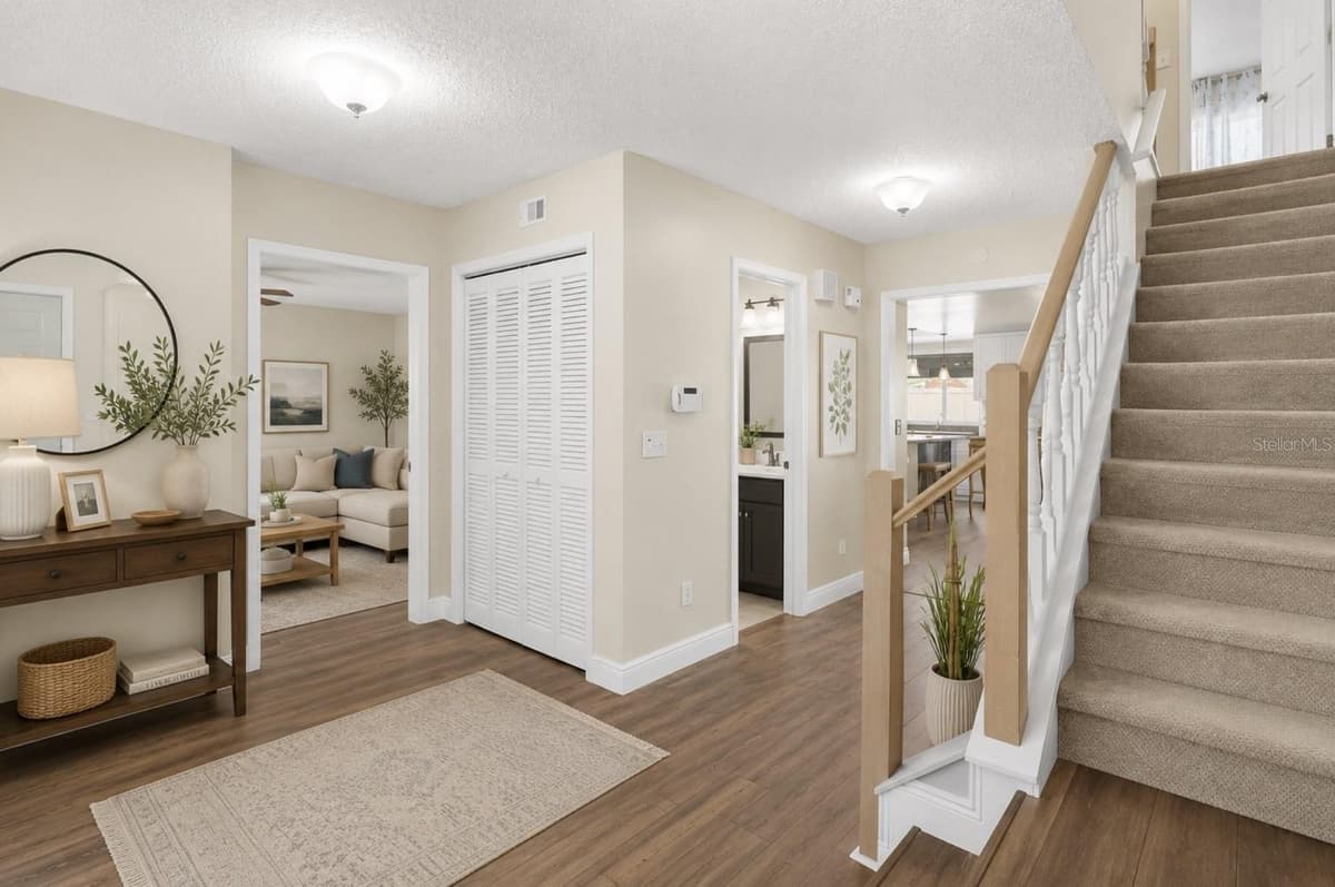 10904 AUTUMN OAK PLACE — photo 3 of 50