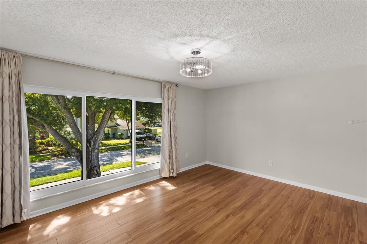 10904 AUTUMN OAK PLACE — photo 35 of 50