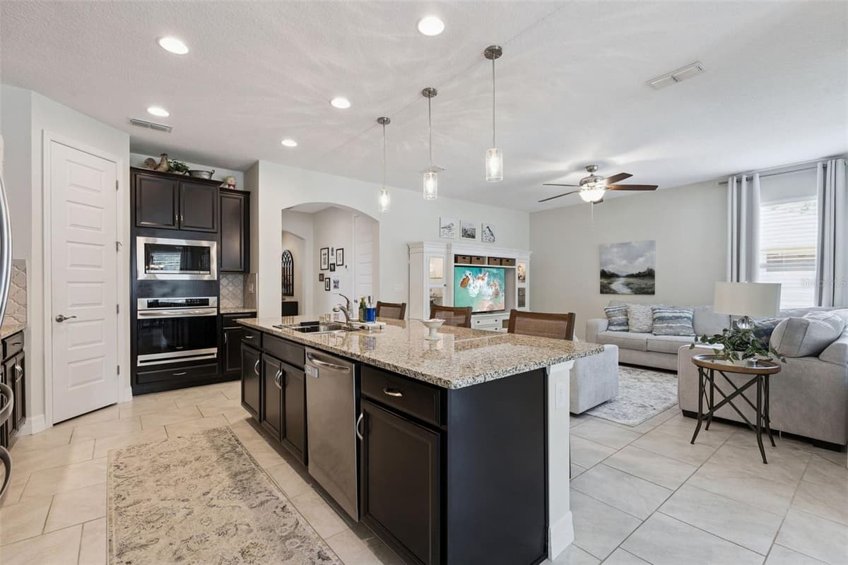 1048 WOOD DALE CIRCLE — photo 18 of 65