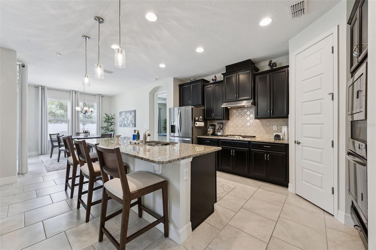 1048 WOOD DALE CIRCLE — photo 19 of 65