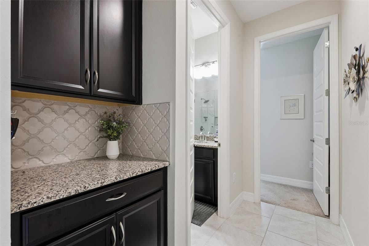 1048 WOOD DALE CIRCLE — photo 30 of 65