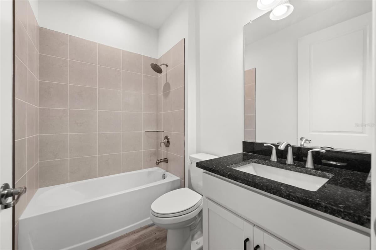 15880 ELINA SKY DRIVE — photo 33 of 47