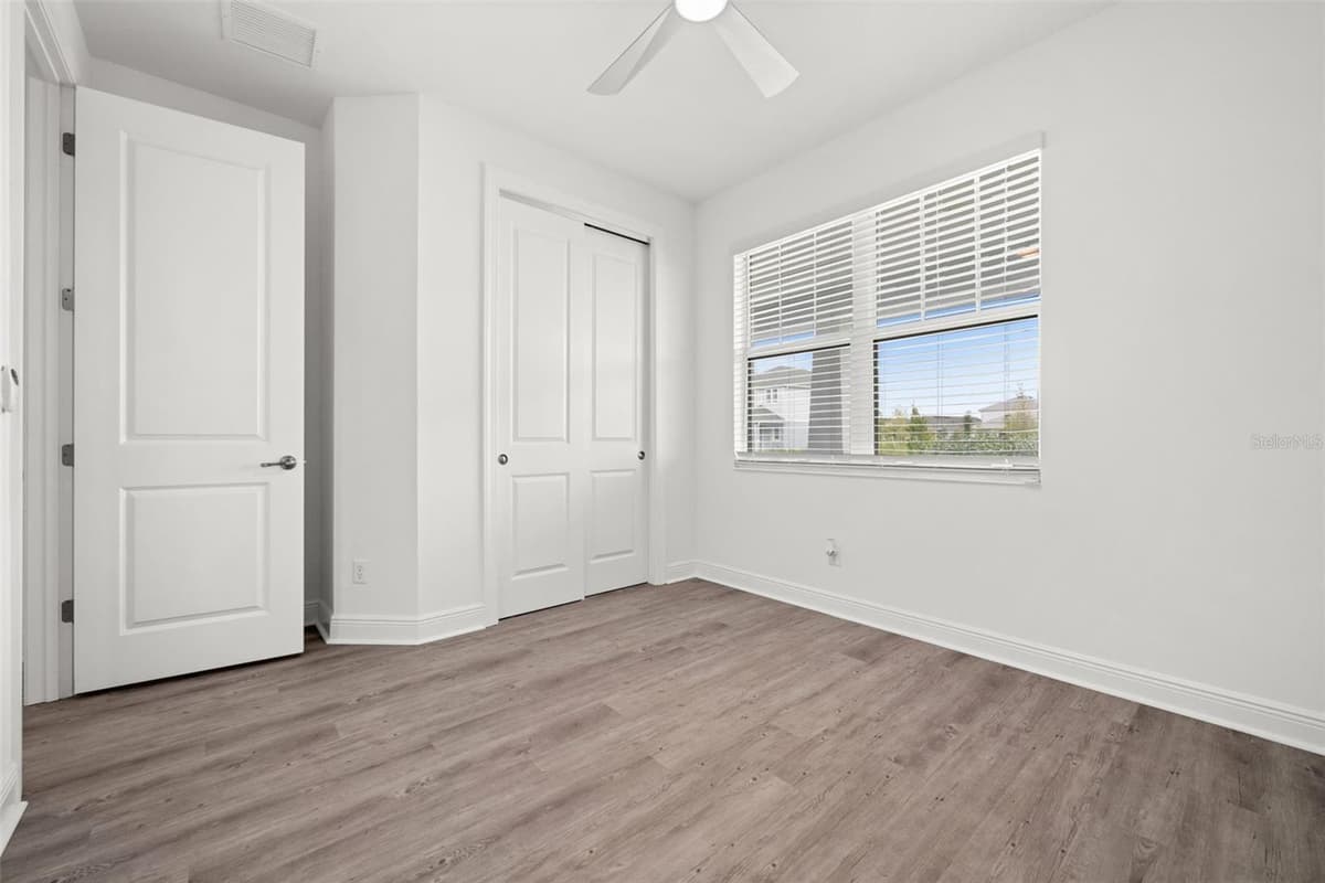 15880 ELINA SKY DRIVE — photo 32 of 47