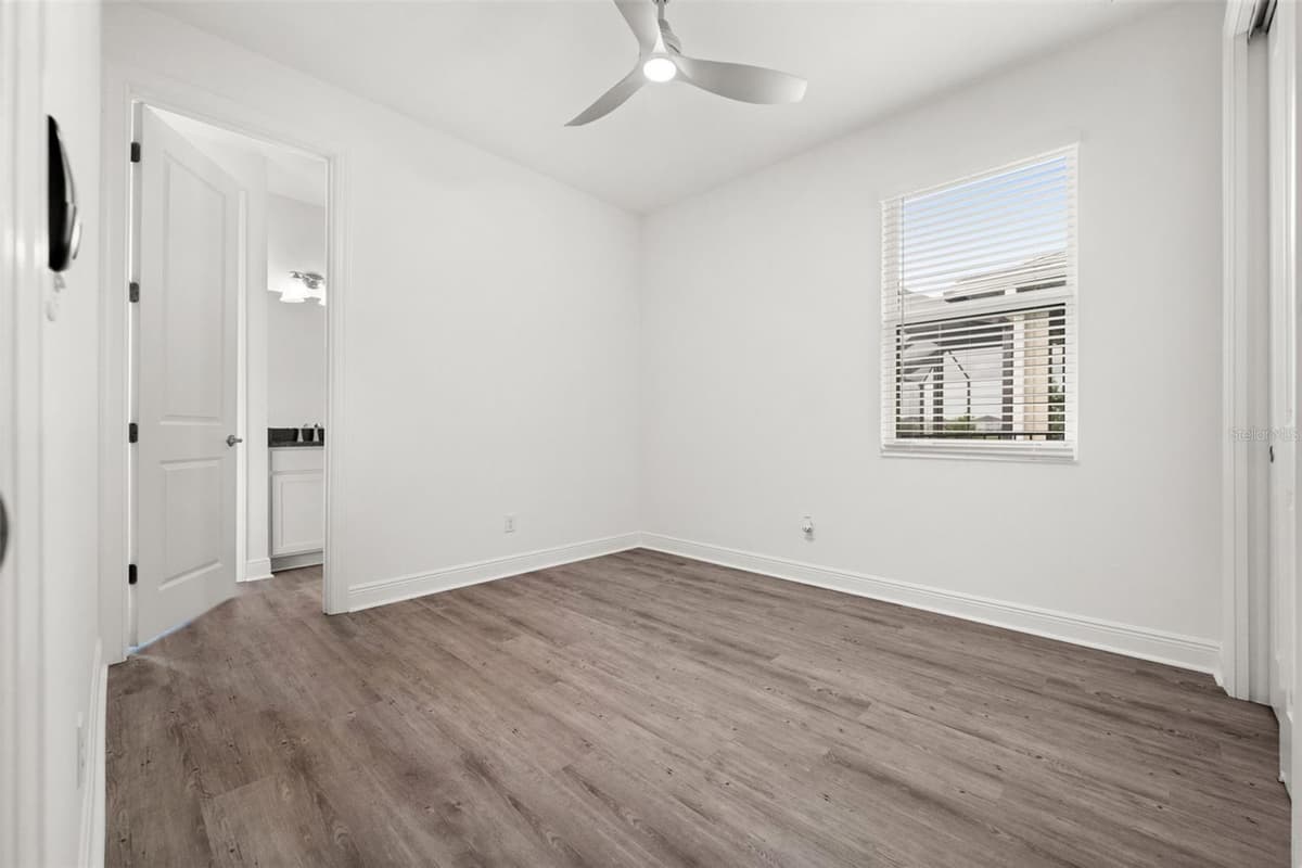 15880 ELINA SKY DRIVE — photo 34 of 47
