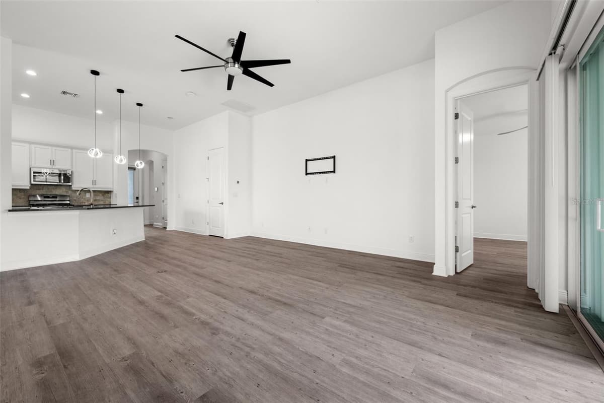 15880 ELINA SKY DRIVE — photo 27 of 47