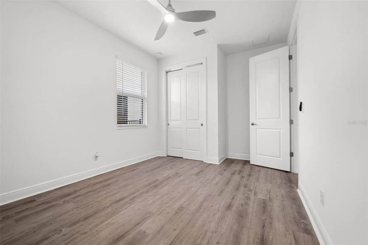 15880 ELINA SKY DRIVE — photo 36 of 47