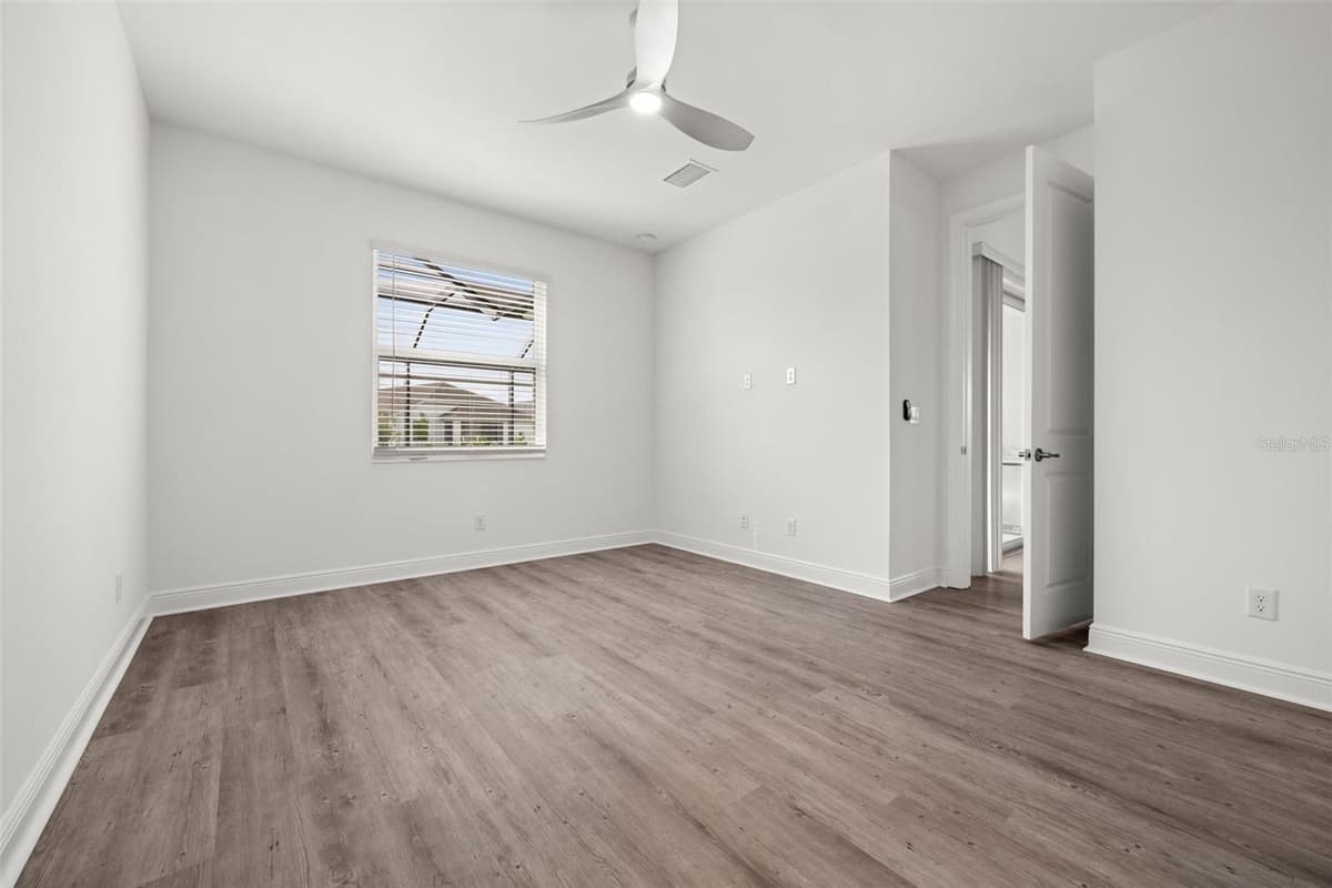 15880 ELINA SKY DRIVE — photo 15 of 47