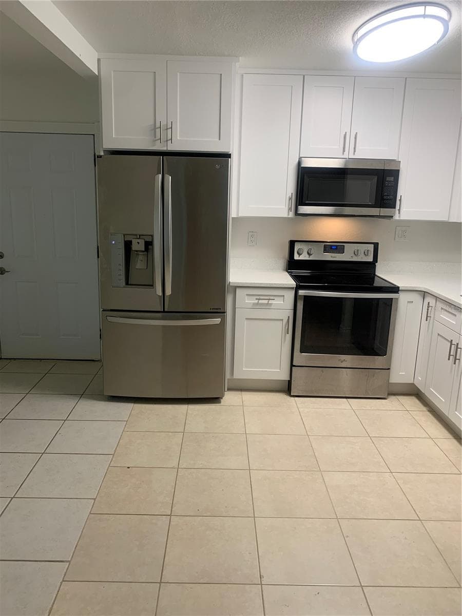 7014 HERSHEY WAY — photo 13 of 15