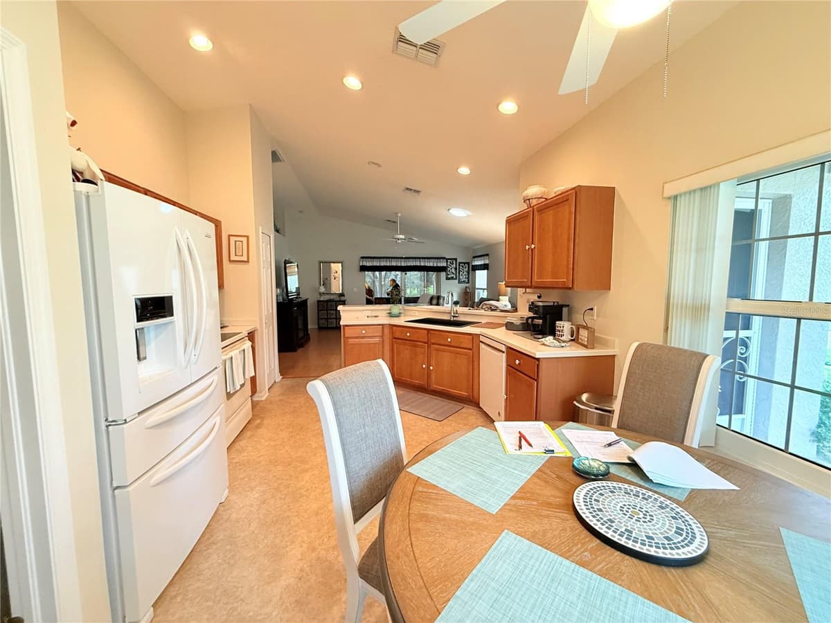 265 CENTER OAK CIRCLE — photo 15 of 67