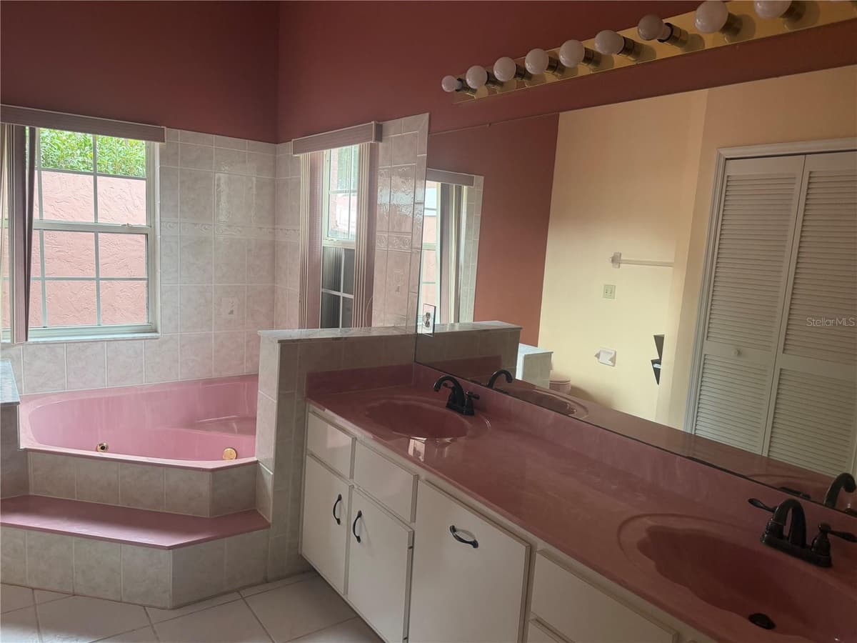 1760 LAKE TERRACE DR — photo 21 of 31