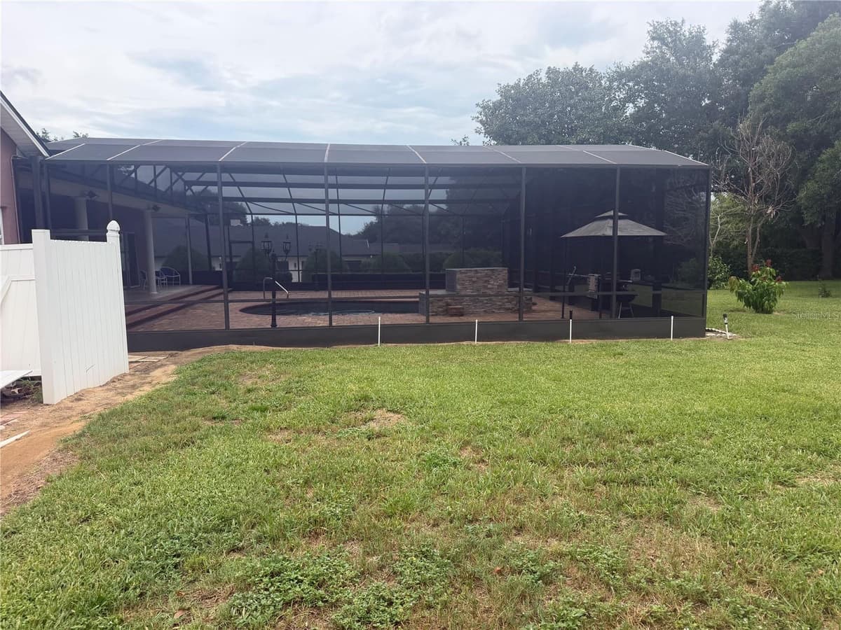 1760 LAKE TERRACE DR — photo 3 of 31