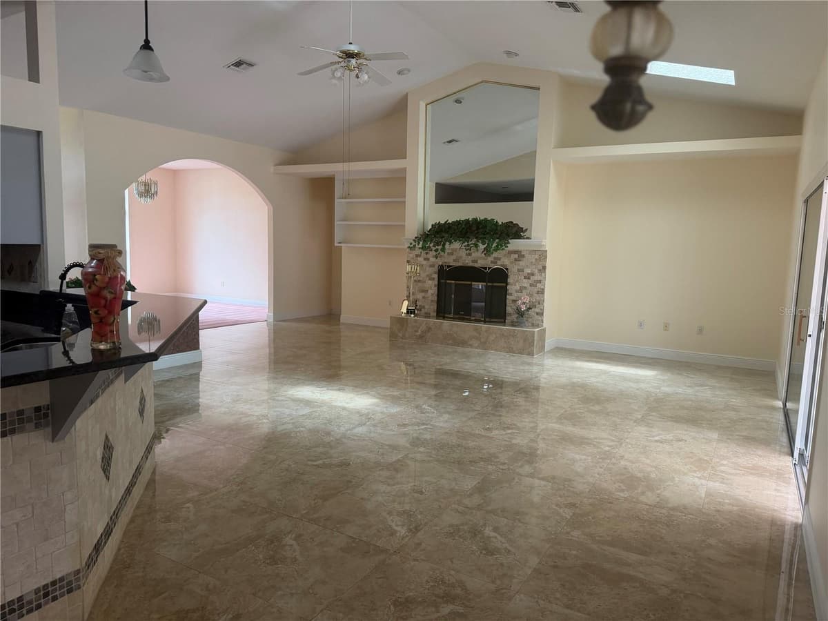 1760 LAKE TERRACE DR — photo 12 of 31