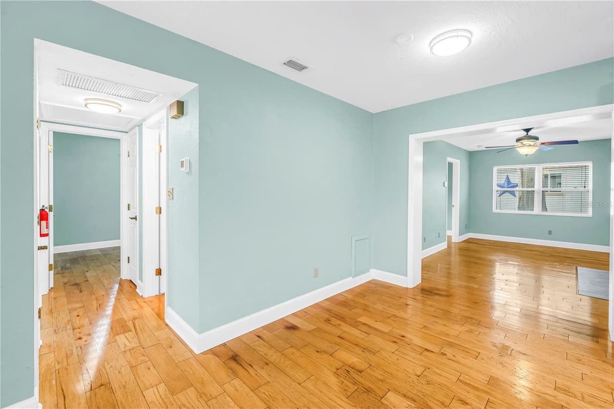 743 41ST AVENUE — photo 5 of 28