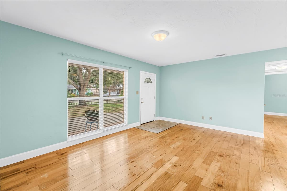 743 41ST AVENUE — photo 4 of 28
