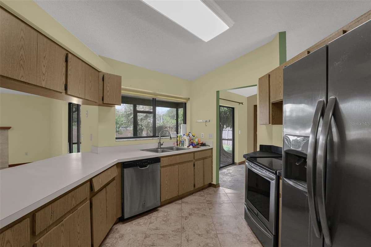 5119 HEATH DRIVE — photo 7 of 30