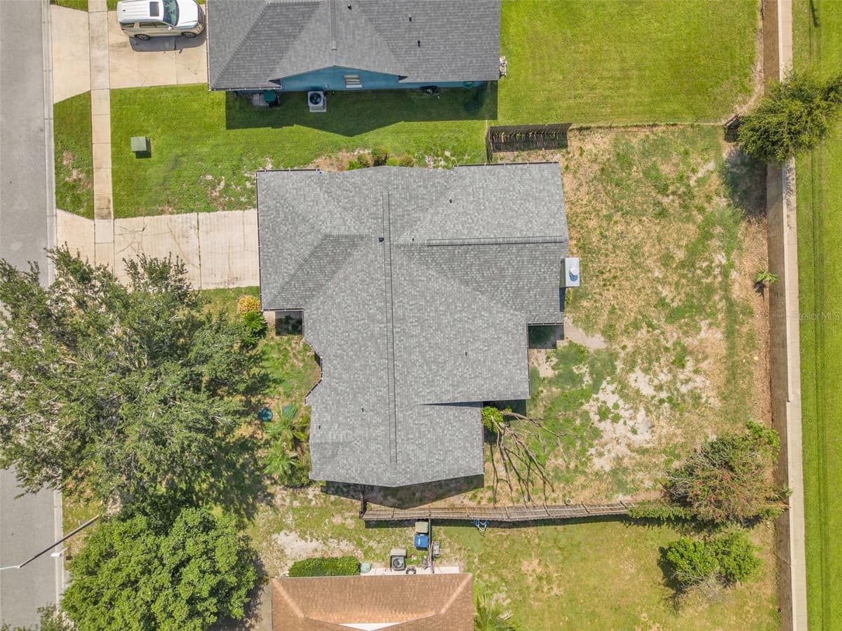 5119 HEATH DRIVE — photo 28 of 30