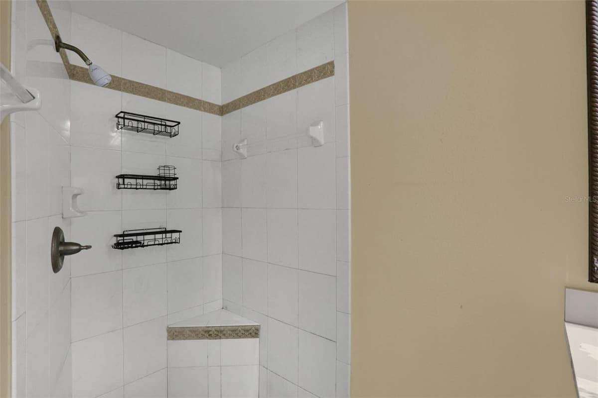 5119 HEATH DRIVE — photo 17 of 30