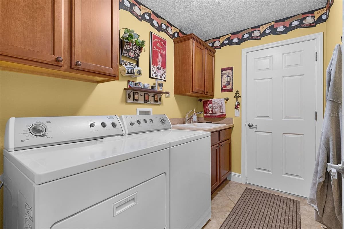 1281 BETHUNE WAY — photo 41 of 57