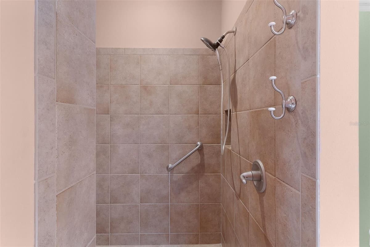 1281 BETHUNE WAY — photo 34 of 57