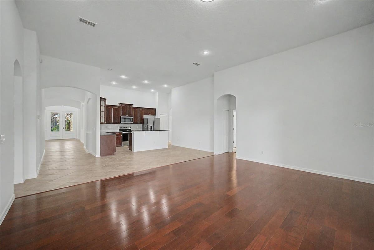 6208 TALARIA DRIVE — photo 6 of 40