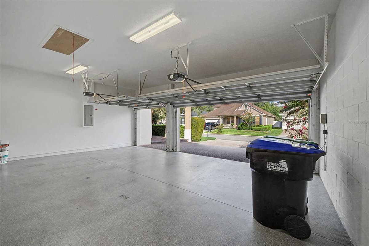 6208 TALARIA DRIVE — photo 33 of 40