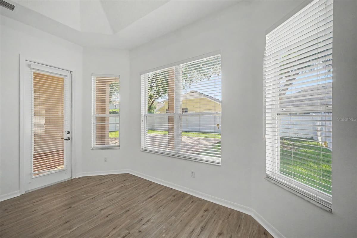 6208 TALARIA DRIVE — photo 13 of 40