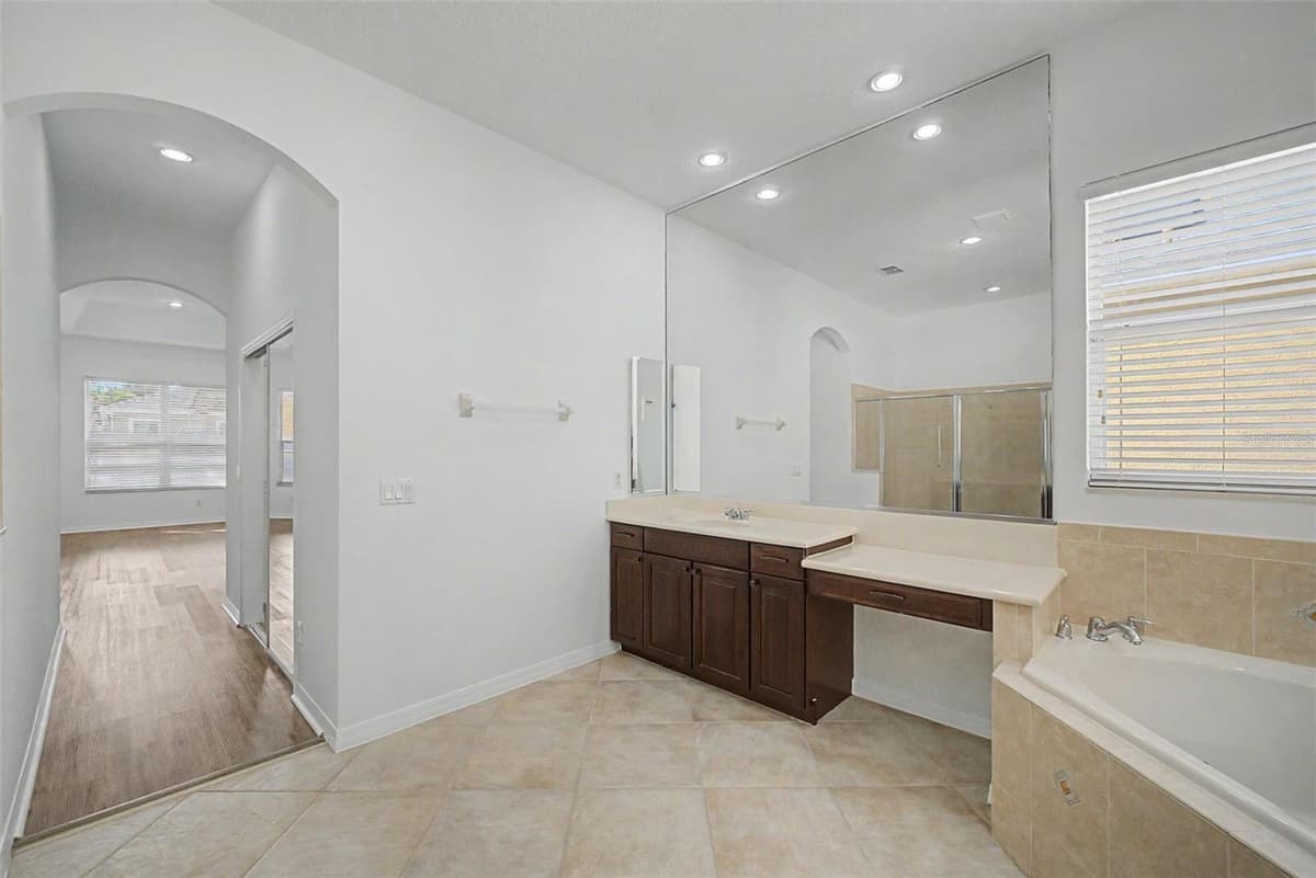 6208 TALARIA DRIVE — photo 18 of 40