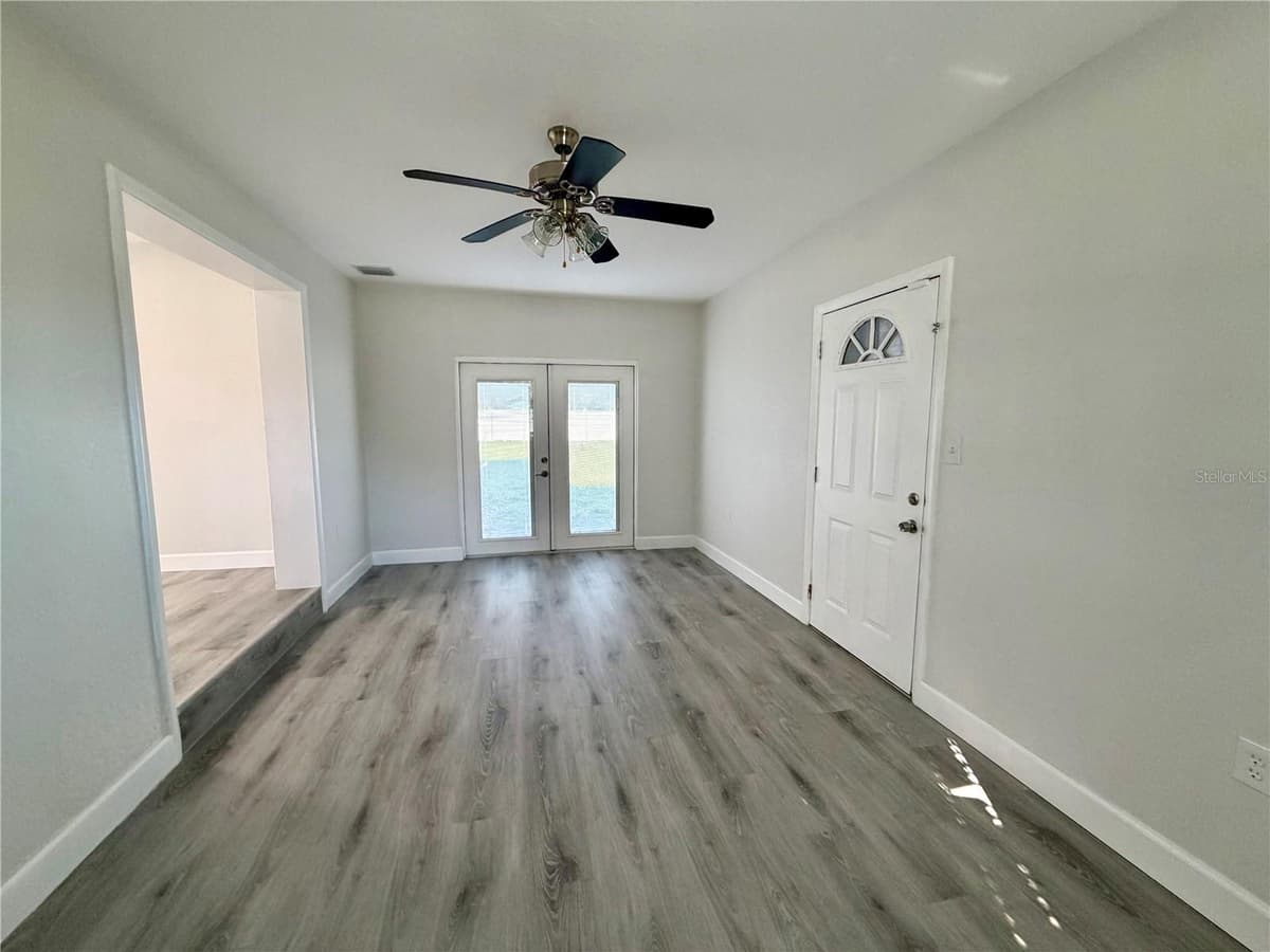 706 ROMANO AVENUE — photo 7 of 24