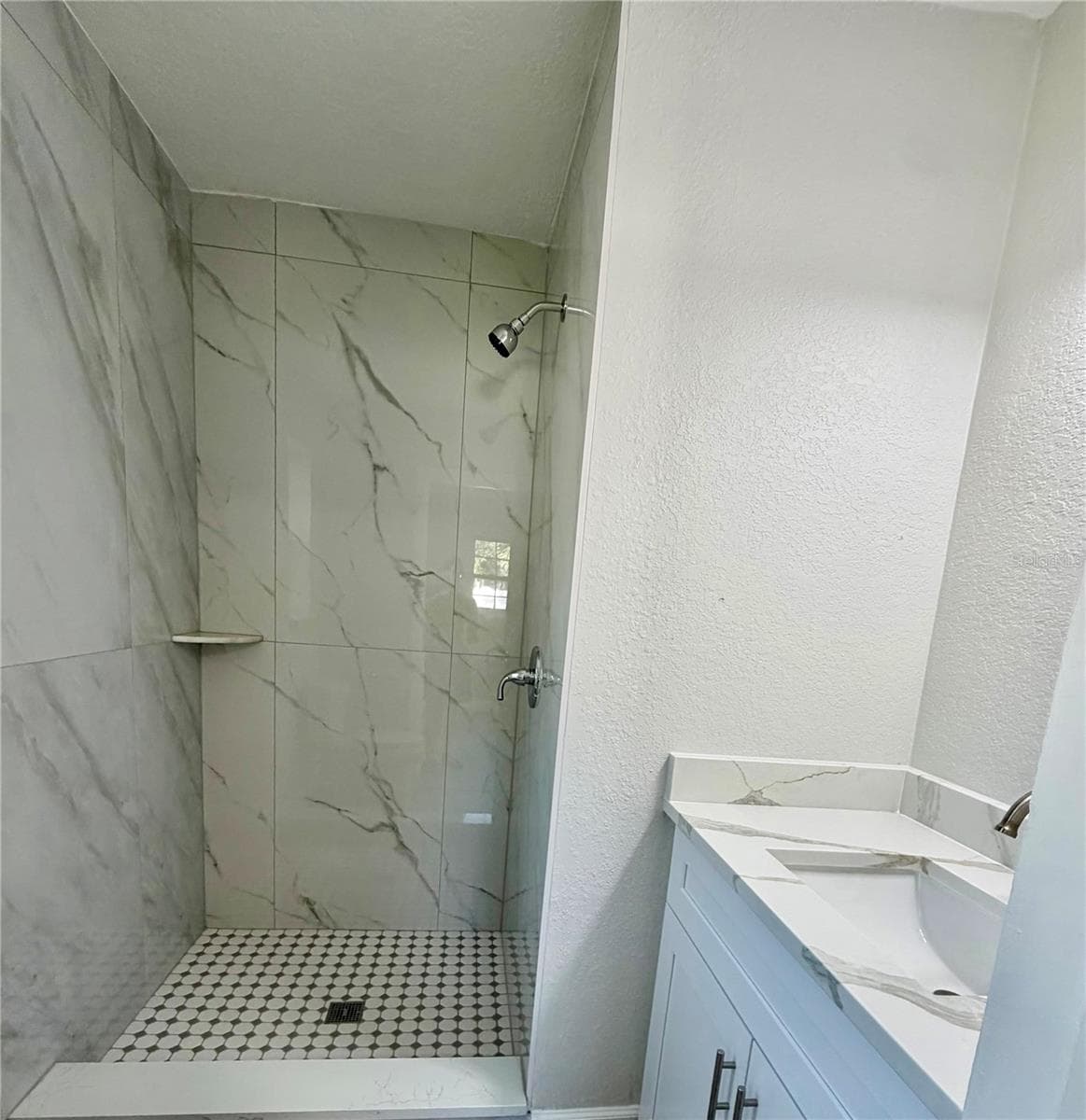 706 ROMANO AVENUE — photo 18 of 24