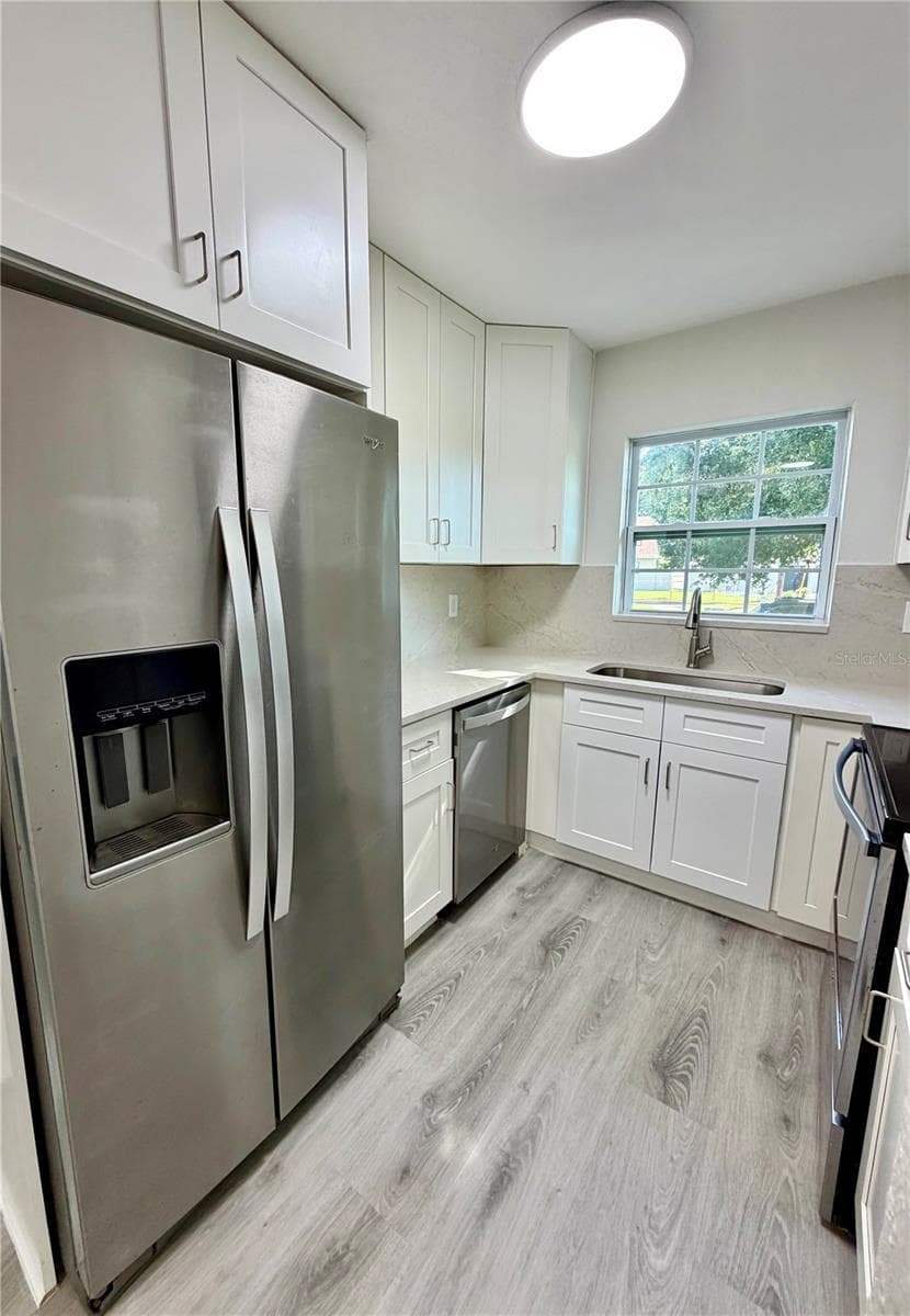 706 ROMANO AVENUE — photo 6 of 24