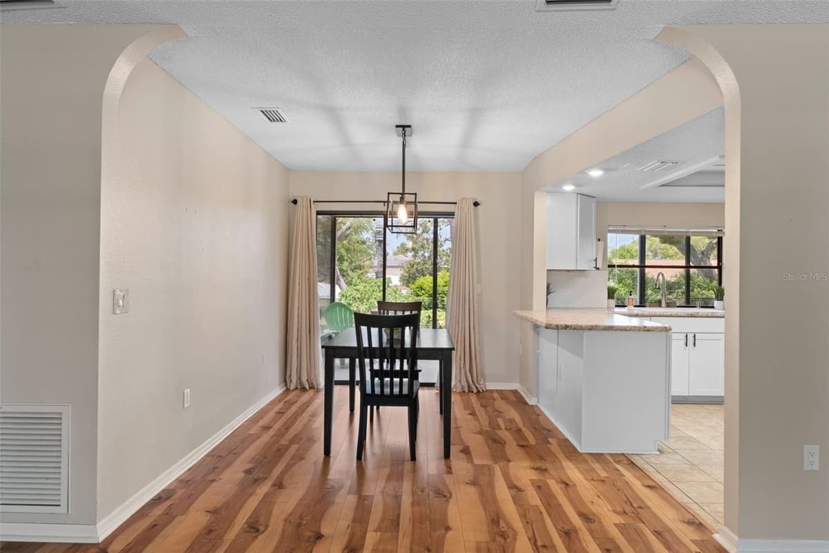 6480 INDIAN ROCK COURT — photo 13 of 36