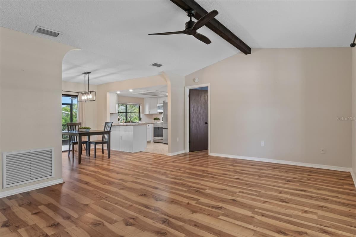 6480 INDIAN ROCK COURT — photo 9 of 36