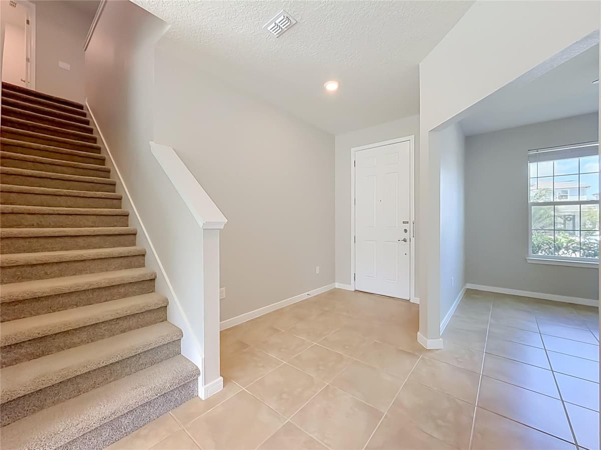 5729 WOODEN PINE DRIVE — photo 5 of 72