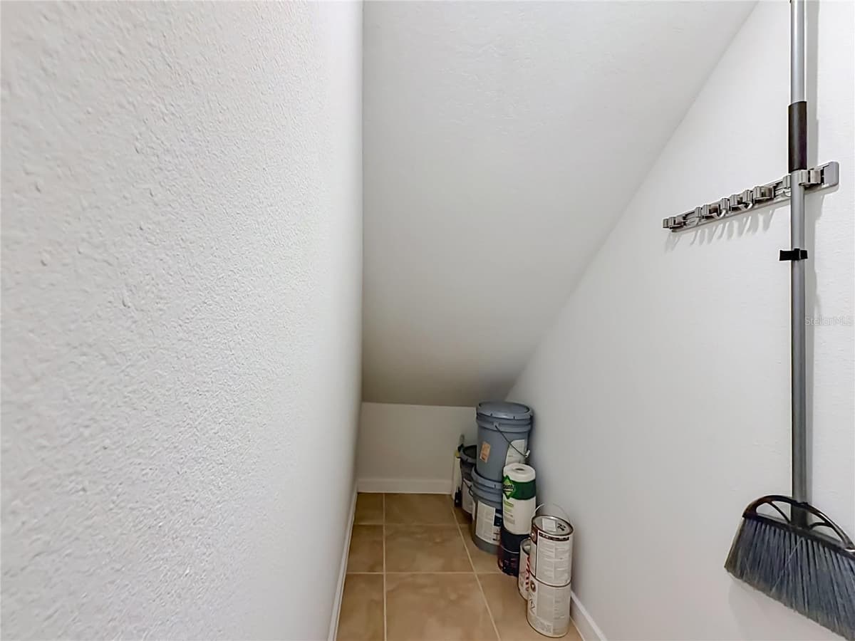 5729 WOODEN PINE DRIVE — photo 44 of 72