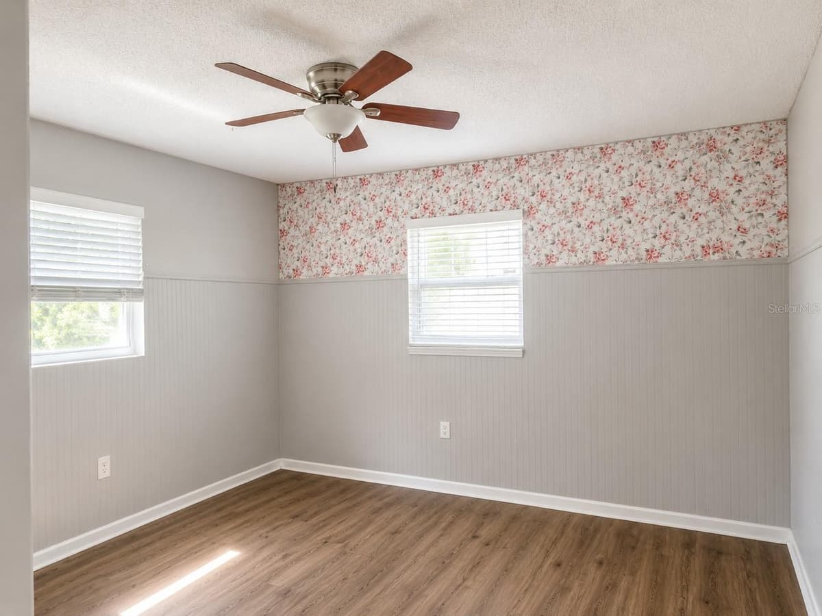 7708 2ND AVENUE — photo 19 of 26