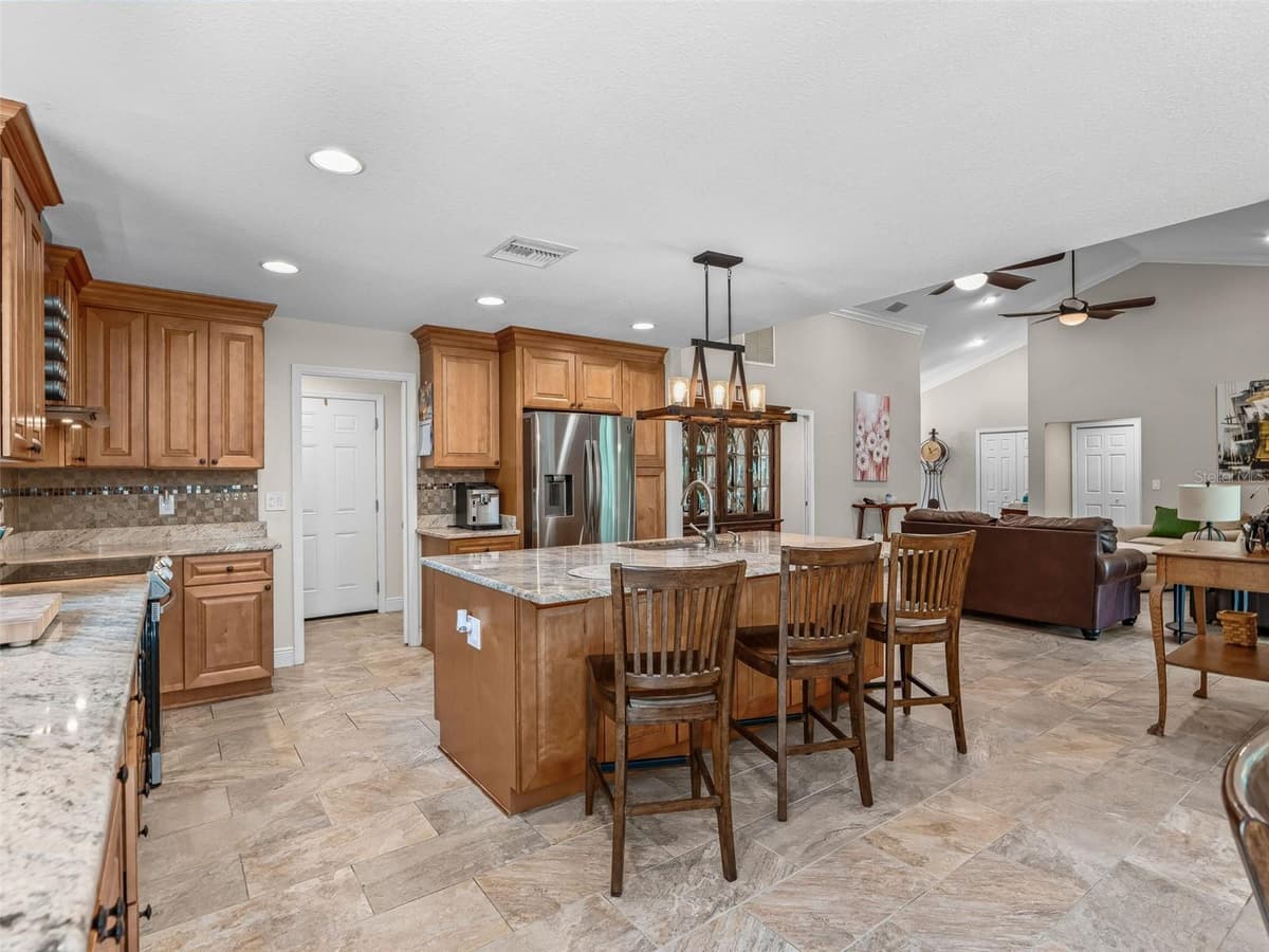 5331 GROVE MANOR — photo 10 of 43