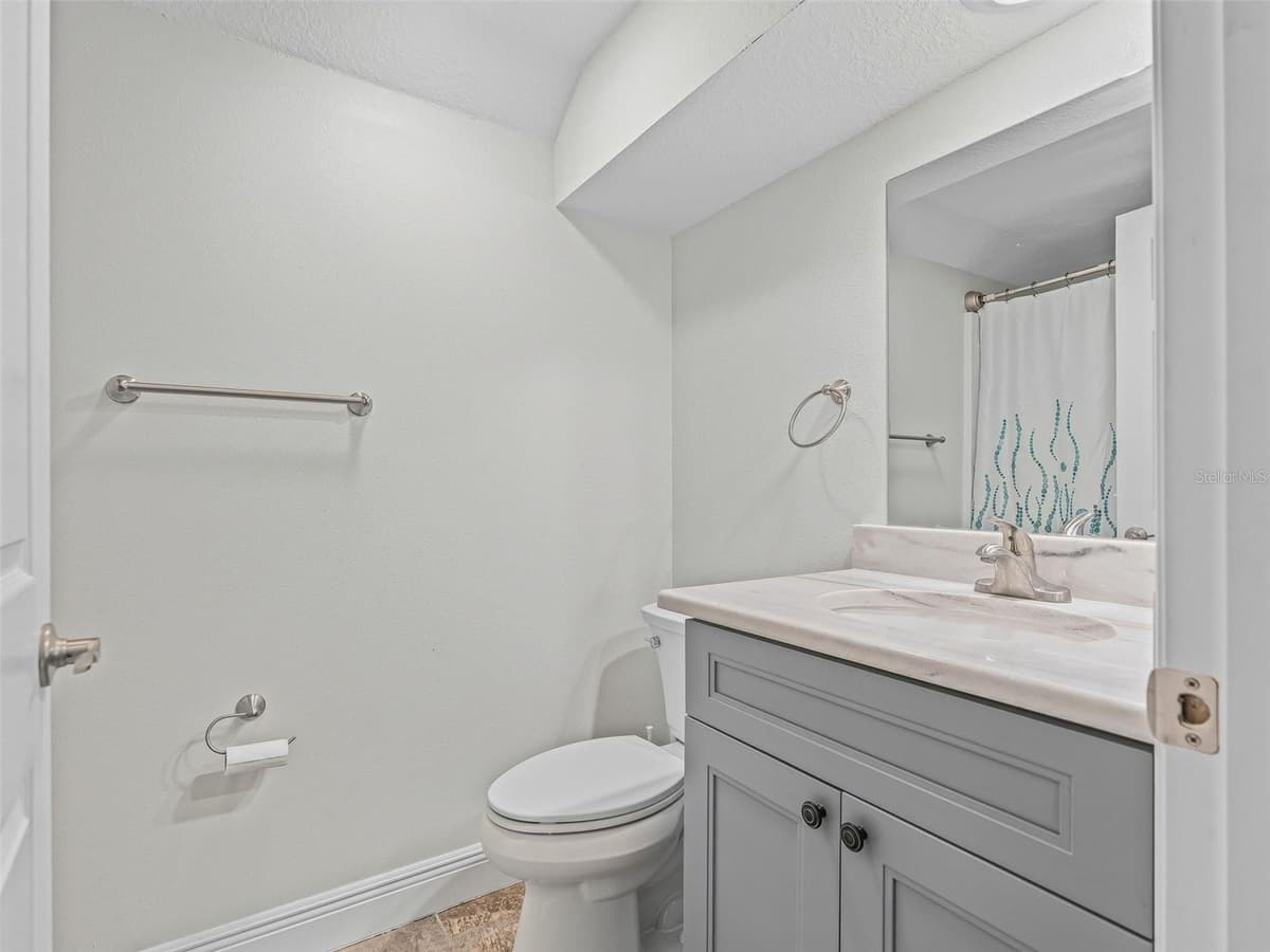 5331 GROVE MANOR — photo 27 of 43