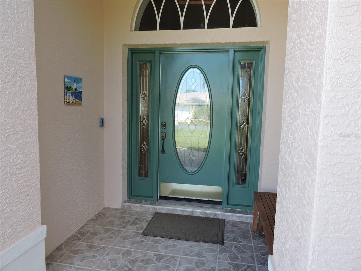 110 MARINER LANE — photo 4 of 46