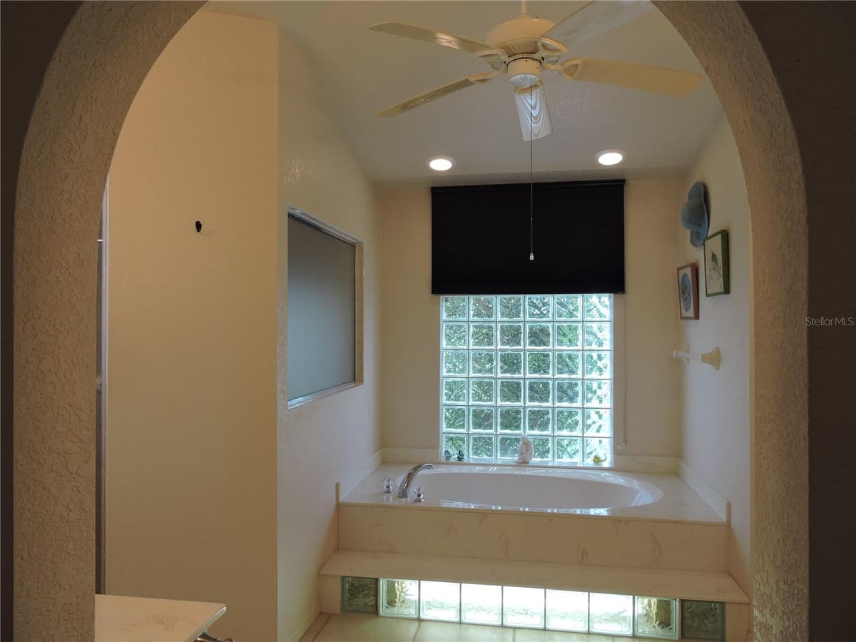 110 MARINER LANE — photo 21 of 46