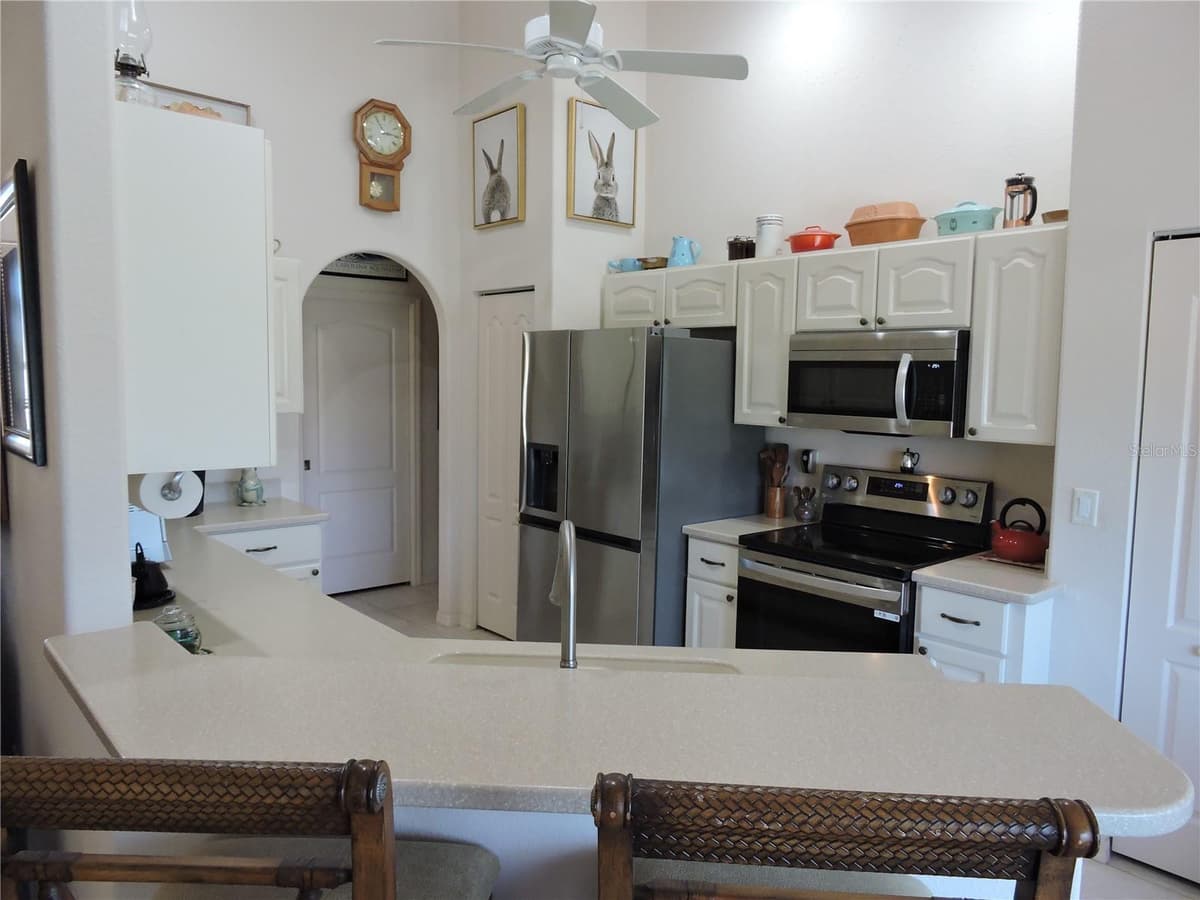 110 MARINER LANE — photo 11 of 46