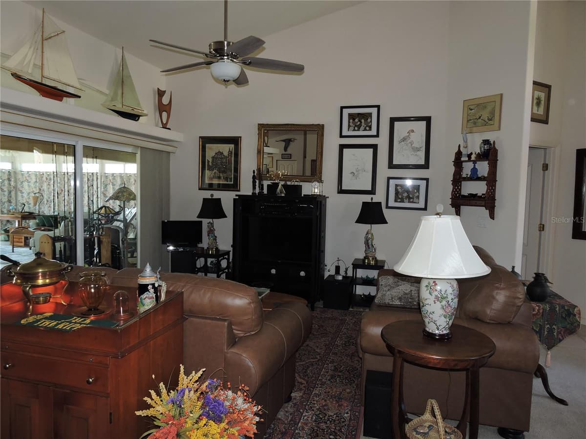 110 MARINER LANE — photo 8 of 46