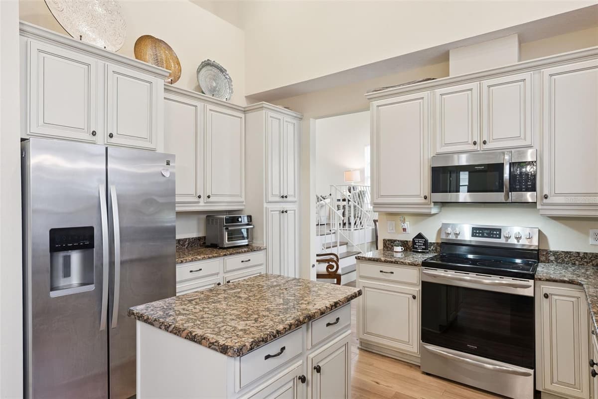 8355 DIAMOND COVE CIRCLE — photo 21 of 66