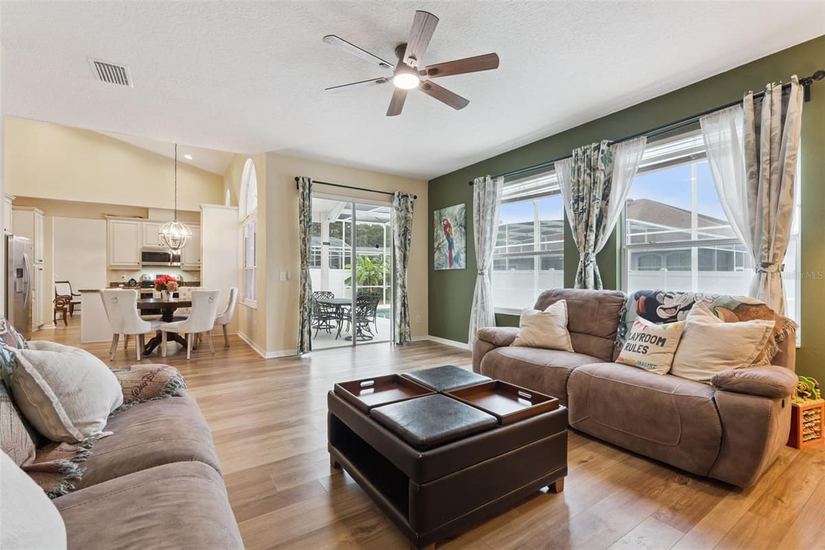 8355 DIAMOND COVE CIRCLE — photo 15 of 66