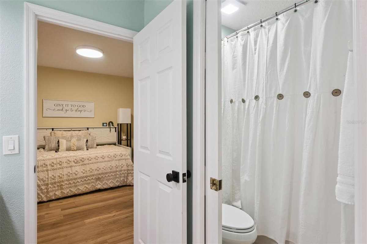 8355 DIAMOND COVE CIRCLE — photo 36 of 66