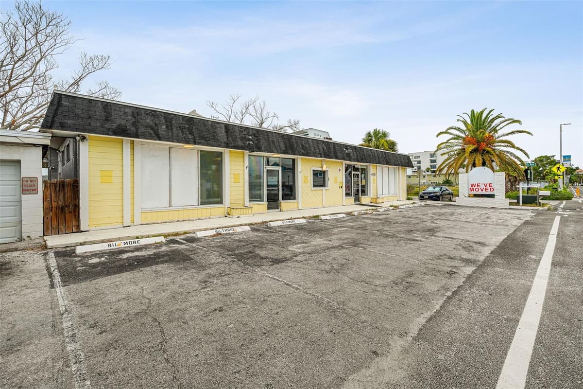 350 GULF BOULEVARD — photo 4 of 38